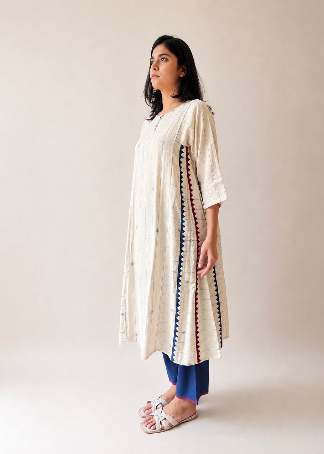Jindan bhujodi white kali dress